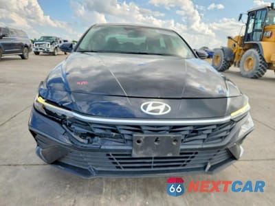 Piąte zdjęcie samochodu w środku: 2024 HYUNDAI ELANTRA SEL VIN:KMHLM4DG6RU812405 - miniatura