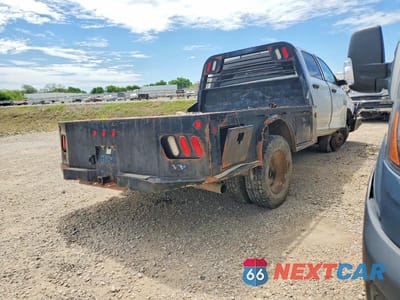 Czwarte zdjęcie samochodu z boku: 2016 RAM 3500 FLATBED TRUCK VIN:3C7WRTCL2GG258973 - miniatura