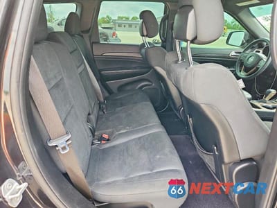 Zdjęcie 11 z 13 samochodu: 2016 JEEP GRAND CHEROKEE LAREDO VIN:1C4RJEAG5GC464682 - miniatura