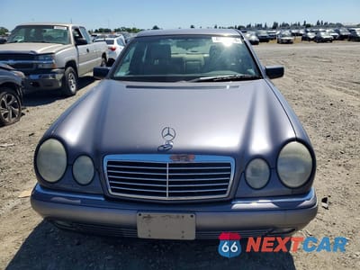 Piąte zdjęcie samochodu w środku: 1997 MERCEDES-BENZ E 320 VIN:WDBJF55F5VA403159 - miniatura