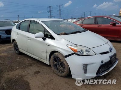 Czwarte zdjęcie samochodu z boku: 2014 TOYOTA PRIUS FOUR VIN:JTDKN3DU8E1754483 - miniatura
