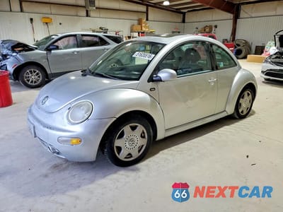2001 VOLKSWAGEN NEW BEETLE GLS 3VWCK21C71M423052 - główne zdjęcie licytacji z USA - miniatura