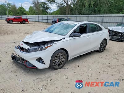 2024 KIA FORTE GT LINE 3KPF54AD9RE741868 - główne zdjęcie licytacji z USA - miniatura