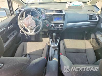 Zdjęcie 8 z 14 samochodu: 2016 HONDA FIT EX VIN:JHMGK5H78GS011381 - miniatura