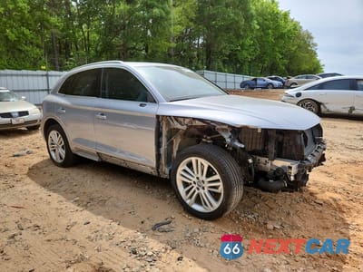 Czwarte zdjęcie samochodu z boku: 2018 AUDI Q5 PREMIUM PLUS VIN:WA1BNAFY8J2206342 - miniatura