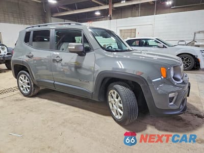 Czwarte zdjęcie samochodu z boku: 2021 JEEP RENEGADE LIMITED VIN:ZACNJDD12MPN28696 - miniatura