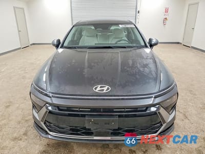 Piąte zdjęcie samochodu w środku: 2025 HYUNDAI SONATA SEL VIN:KMHL64JA0SA511727 - miniatura