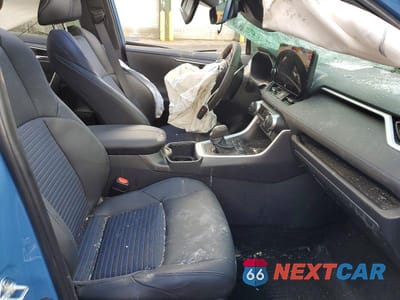 Zdjęcie 7 z 12 samochodu: 2025 TOYOTA RAV4 HYBRID XSE VIN:4T3E6RFV5SU185382 - miniatura