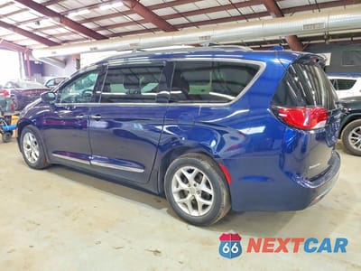 Drugie zdjęcie samochodu z przodu: 2017 CHRYSLER PACIFICA TOURING L VIN:2C4RC1BG4HR758052 - miniatura