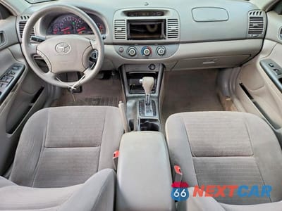 Zdjęcie 8 z 11 samochodu: 2005 TOYOTA CAMRY LE VIN:4T1BE32K85U055723 - miniatura