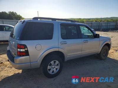 Trzecie zdjęcie samochodu z tyłu: 2010 FORD EXPLORER XLT VIN:1FMEU7DE7AUA30577 - miniatura