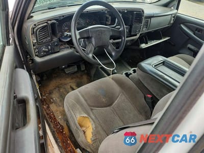Zdjęcie 8 z 12 samochodu: 2007 CHEVROLET SILVERADO K2500 HEAVY DUTY VIN:1GCHK29U07E130842 - miniatura