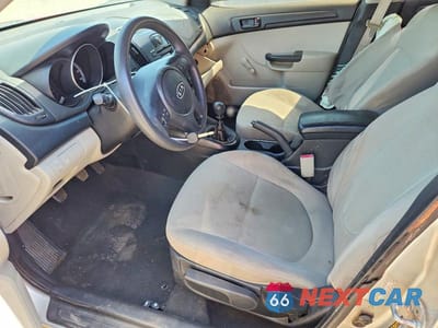 Zdjęcie 7 z 12 samochodu: 2011 KIA FORTE VIN:KNAFT4A22B5324479 - miniatura