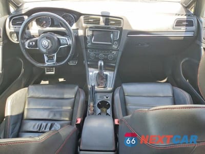Zdjęcie 8 z 13 samochodu: 2015 VOLKSWAGEN GTI VIN:3VW4T7AU6FM102540 - miniatura
