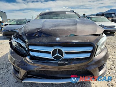 Piąte zdjęcie samochodu w środku: 2016 MERCEDES-BENZ GLA 250 4MATIC VIN:WDCTG4GB4GJ197289 - miniatura