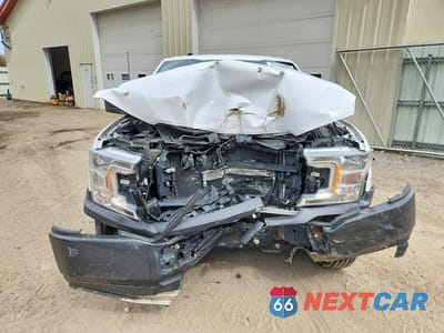 Piąte zdjęcie samochodu w środku: 2019 FORD F150 VIN:1FTMF1CB3KKE67892 - miniatura