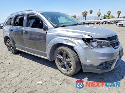 Czwarte zdjęcie samochodu z boku: 2020 DODGE JOURNEY CROSSROAD VIN:3C4PDCGB7LT267915 - miniatura