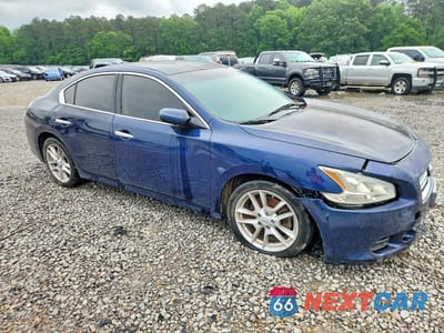 Czwarte zdjęcie samochodu z boku: 2014 NISSAN MAXIMA 3.5 S VIN:1N4AA5AP0EC489523 - miniatura