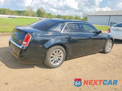 Trzecie zdjęcie samochodu z tyłu: 2014 CHRYSLER 300 VIN:2C3CCAAG3EH343334 - miniatura