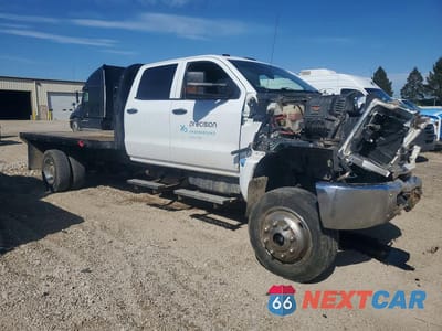 Czwarte zdjęcie samochodu z boku: 2019 CHEVROLET SILVERADO MEDIUM DUTY VIN:1HTKJPVM6KH827647 - miniatura