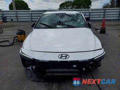 Piąte zdjęcie samochodu w środku: 2025 HYUNDAI ELANTRA N BASE VIN:KMHLW4DK8SU025539 - miniatura