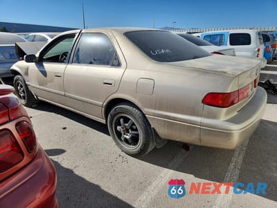 Drugie zdjęcie samochodu z przodu: 2001 TOYOTA CAMRY LE VIN:JT2BG28K110606441 - miniatura