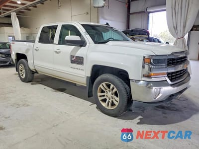 Czwarte zdjęcie samochodu z boku: 2016 CHEVROLET SILVERADO K1500 LT VIN:3GCUKREC7GG111878 - miniatura