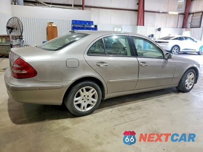 Trzecie zdjęcie samochodu z tyłu: 2006 MERCEDES-BENZ E 320 CDI VIN:WDBUF26J16A974597 - miniatura
