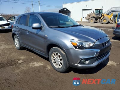 Czwarte zdjęcie samochodu z boku: 2017 MITSUBISHI RVR SE VIN:JA4AJ3AU3HZ610481 - miniatura