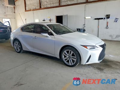 Czwarte zdjęcie samochodu z boku: 2022 LEXUS IS 300 BASE VIN:JTHC81F20N5048594 - miniatura