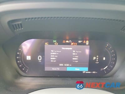 Zdjęcie 9 z 12 samochodu: 2025 VOLVO XC60 PLUS VIN:YV4M12RC8S1068032 - miniatura