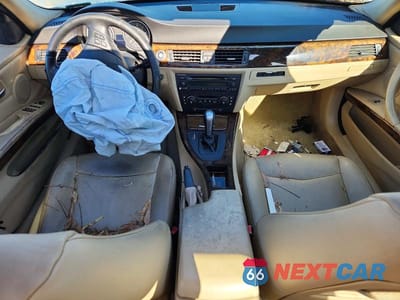 Zdjęcie 8 z 12 samochodu: 2006 BMW 330 I VIN:WBAVB33546KS33592 - miniatura
