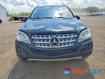 Piąte zdjęcie samochodu w środku: 2011 MERCEDES-BENZ ML 350 4MATIC VIN:4JGBB8GB0BA642087 - miniatura
