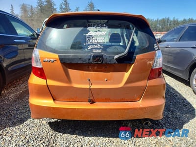 Zdjęcie 6 z 12 samochodu: 2010 HONDA FIT SPORT VIN:JHMGE8G40AS013763 - miniatura