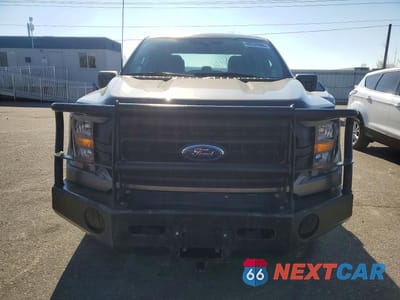 Piąte zdjęcie samochodu w środku: 2023 FORD F150 SUPERCREW VIN:1FTFW1ED2PFA33180 - miniatura