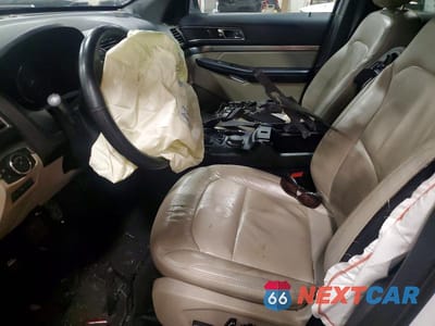 Zdjęcie 7 z 14 samochodu: 2018 FORD EXPLORER XLT VIN:1FM5K8D85JGC35545 - miniatura