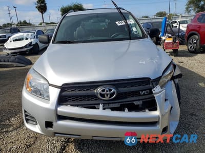 Piąte zdjęcie samochodu w środku: 2009 TOYOTA RAV4 BASE VIN:JTMZK33V49D001085 - miniatura