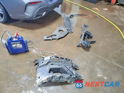 Zdjęcie 12 z 13 samochodu: 2022 BMW 840XI VIN:WBAGV4C05NCH51233 - miniatura