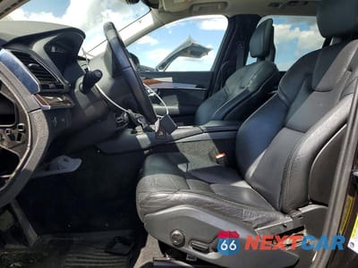 Zdjęcie 7 z 13 samochodu: 2016 VOLVO XC90 T6 VIN:YV4A22PK8G1069554 - miniatura