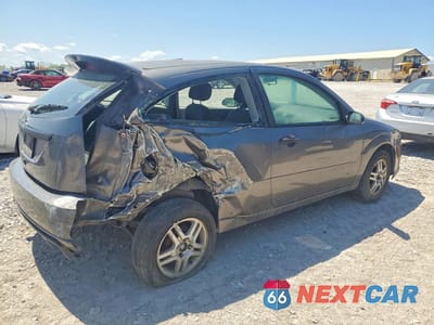 Trzecie zdjęcie samochodu z tyłu: 2006 FORD FOCUS ZX3 VIN:1FAHP31N86W201876 - miniatura