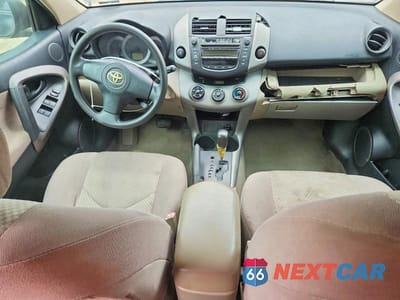 Zdjęcie 8 z 13 samochodu: 2006 TOYOTA RAV4 BASE VIN:JTMZD33V465020493 - miniatura