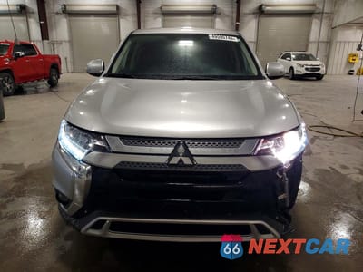 Piąte zdjęcie samochodu w środku: 2019 MITSUBISHI OUTLANDER SE VIN:JA4AZ3A39KZ040414 - miniatura