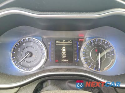 Zdjęcie 9 z 13 samochodu: 2015 CHRYSLER 200 LIMITED VIN:1C3CCCAB7FN570759 - miniatura