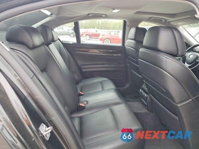 Zdjęcie 10 z 11 samochodu: 2012 BMW 750 I VIN:WBAKA8C54CCY37829 - miniatura