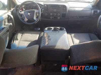 Zdjęcie 8 z 12 samochodu: 2011 CHEVROLET SILVERADO K2500 HEAVY DUTY LT VIN:1GC1KXCG0BF133258 - miniatura