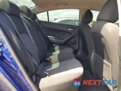Zdjęcie 10 z 12 samochodu: 2018 KIA FORTE S VIN:3KPFL4A75JE196031 - miniatura