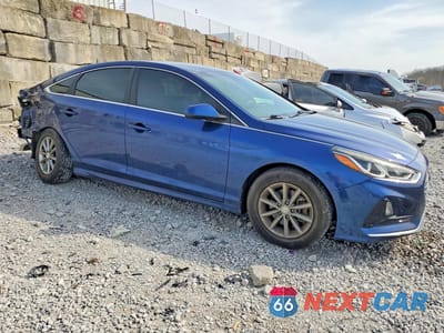 Czwarte zdjęcie samochodu z boku: 2018 HYUNDAI SONATA SE VIN:5NPE24AF0JH648050 - miniatura