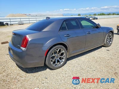 Trzecie zdjęcie samochodu z tyłu: 2015 CHRYSLER 300 S VIN:2C3CCABG8FH872553 - miniatura