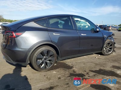 Trzecie zdjęcie samochodu z tyłu: 2025 TESLA MODEL Y VIN:7SAYGDED8SF241748 - miniatura