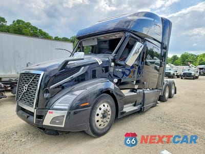 Drugie zdjęcie samochodu z przodu: 2024 VOLVO VNL SEMI TRUCK VIN:4V4NC9EH3RN336570 - miniatura